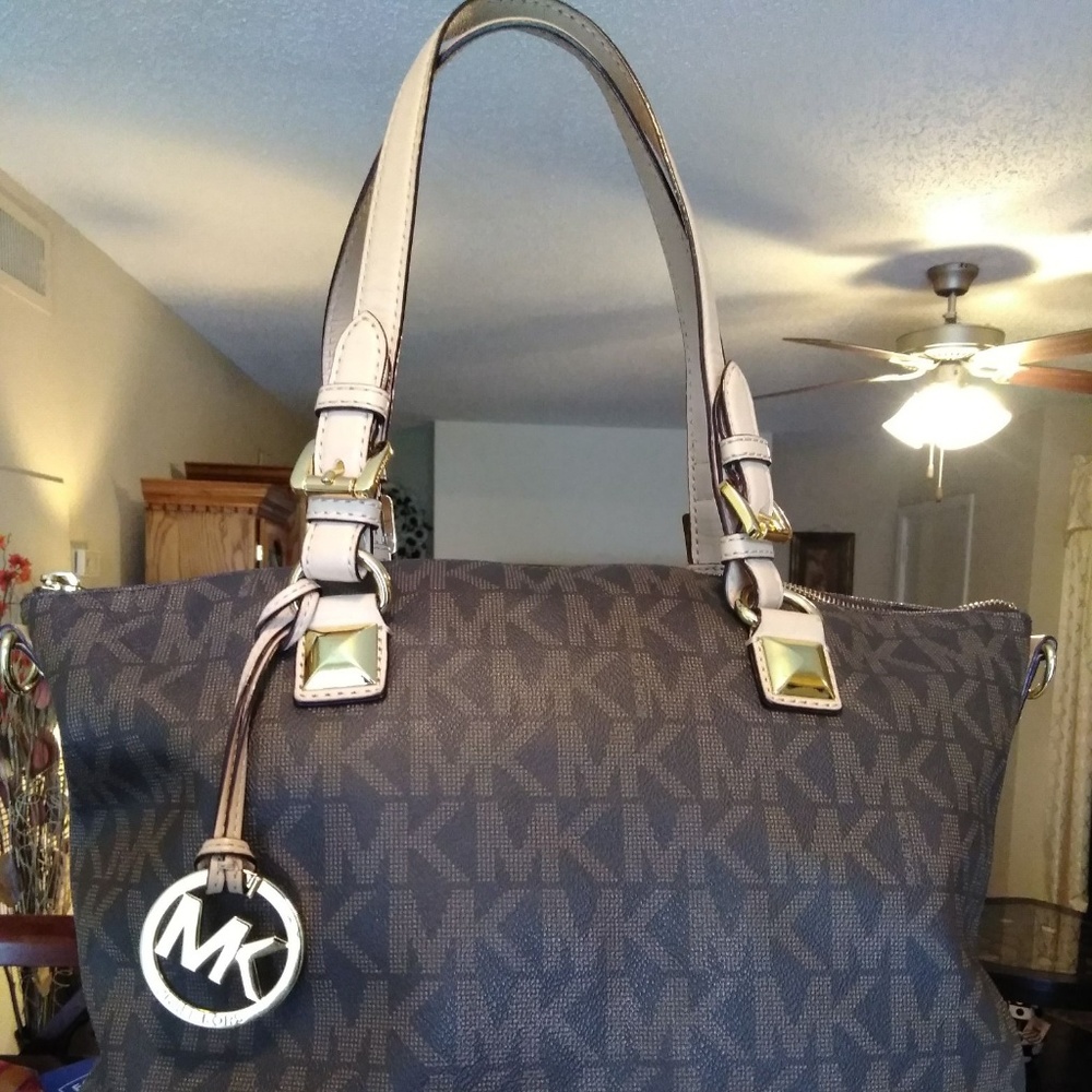 Michael Kors bag